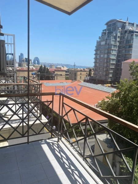 Aylıq Kirayə 3 otaqlı Köhnə Tikili bina evi  100m², Bakı
