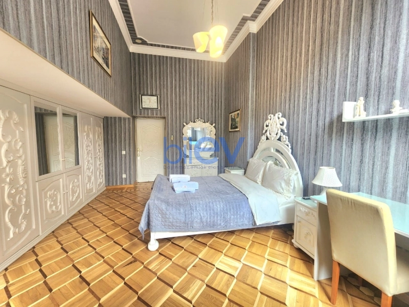 Aylıq Kirayə 2 otaqlı Köhnə Tikili bina evi  75m², Bakı