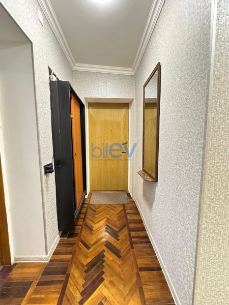 Aylıq Kirayə 2 otaqlı Köhnə Tikili bina evi  60m², Bakı