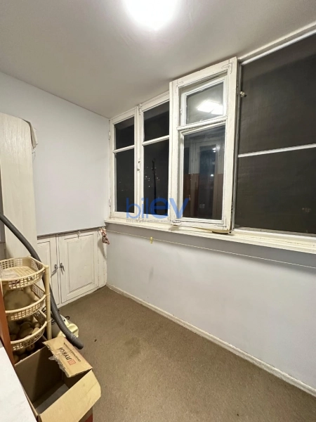 Aylıq Kirayə 2 otaqlı Köhnə Tikili bina evi  60m², Bakı