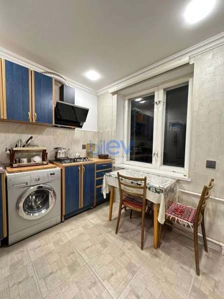 Aylıq Kirayə 2 otaqlı Köhnə Tikili bina evi  60m², Bakı