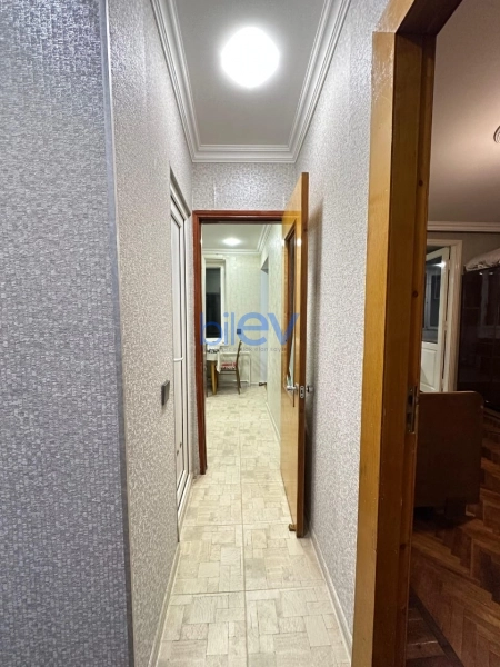 Aylıq Kirayə 2 otaqlı Köhnə Tikili bina evi  60m², Bakı