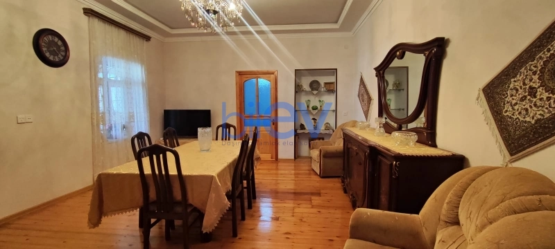Satış 6 otaqlı Həyət evi  220m², Bakı