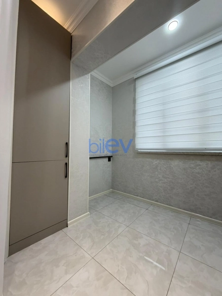 Satış 1 otaqlı Köhnə Tikili bina evi  42m², Bakı