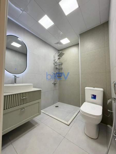 Satış 1 otaqlı Köhnə Tikili bina evi  42m², Bakı