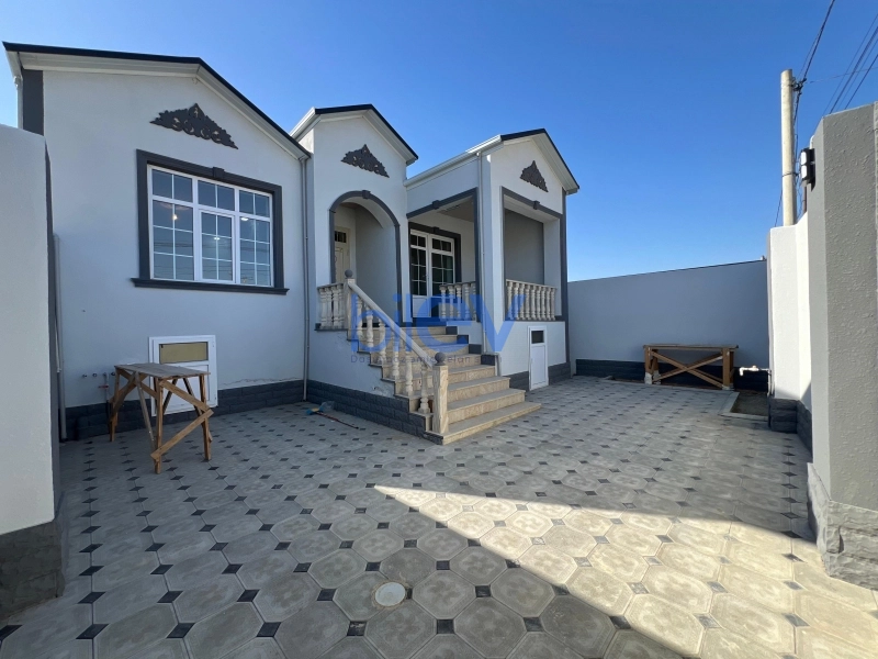 Satış 4 otaqlı Həyət evi  130m², Bakı