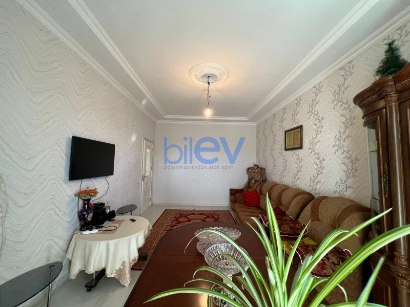 Satış 8 otaqlı Həyət evi  240m², Bakı