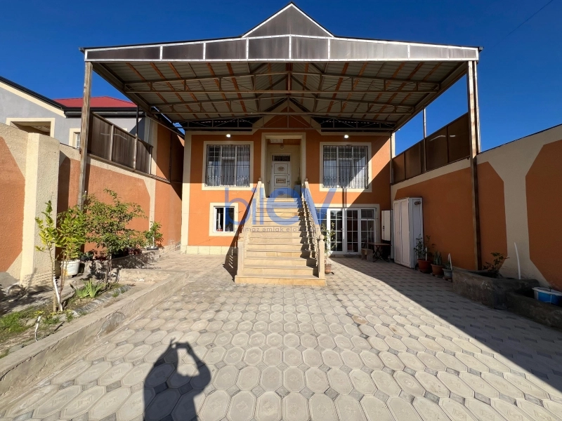 Satış 8 otaqlı Həyət evi  240m², Bakı