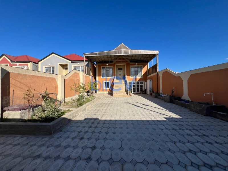 Satış 8 otaqlı Həyət evi  240m², Bakı