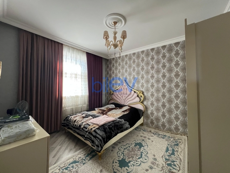 Satış 8 otaqlı Həyət evi  200m², Bakı