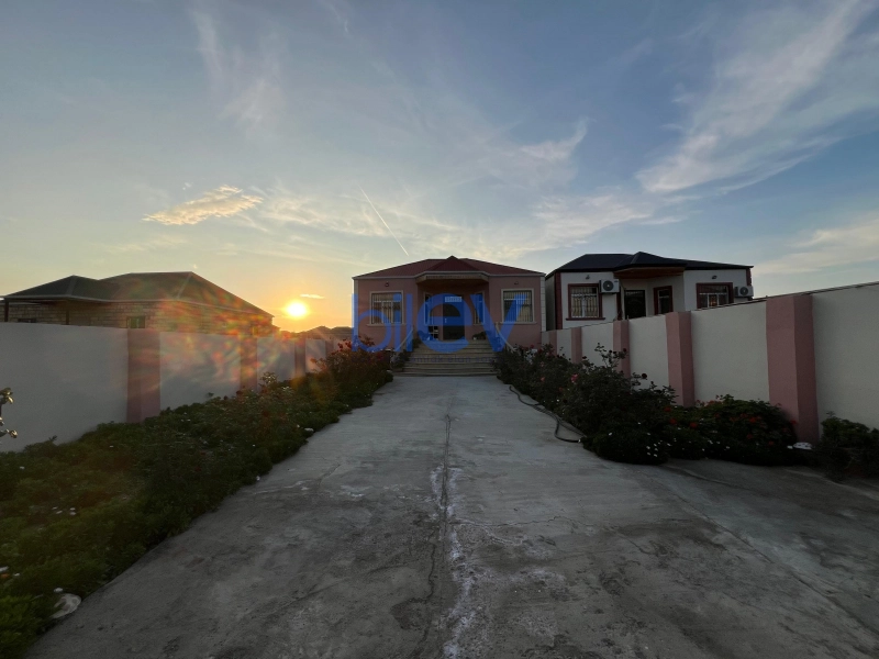 Satış 3 otaqlı Həyət evi  100m², Bakı