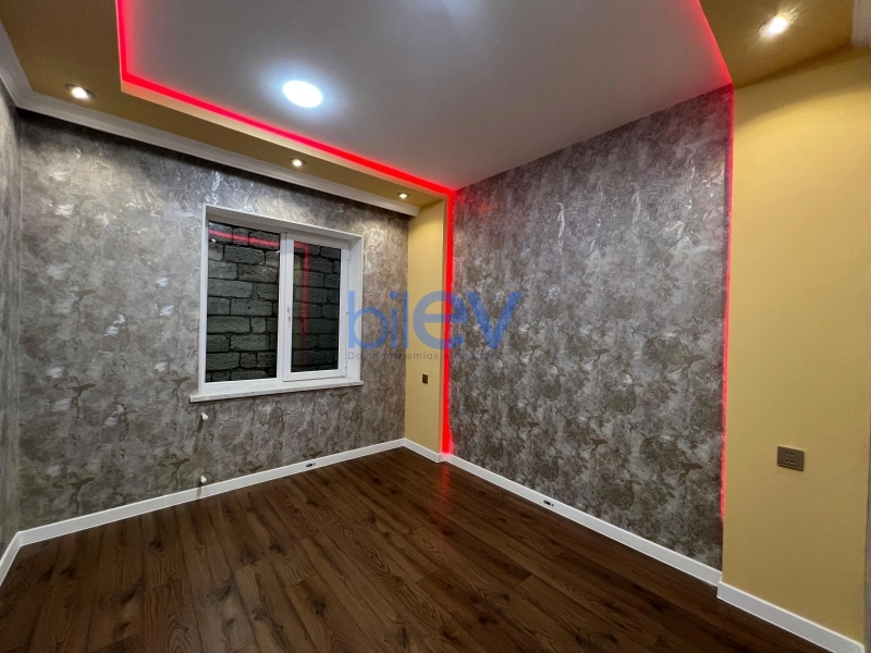 Satış 4 otaqlı Həyət evi  130m², Bakı