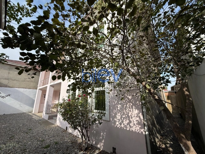Satış 7 otaqlı Həyət evi  240m², Bakı