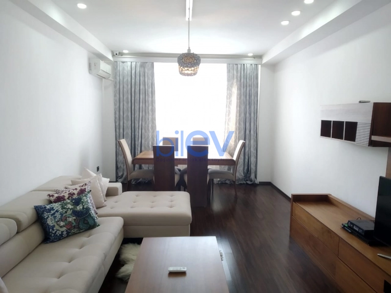 Aylıq Kirayə 4 otaqlı Yeni Tikili bina evi  178m², Bakı