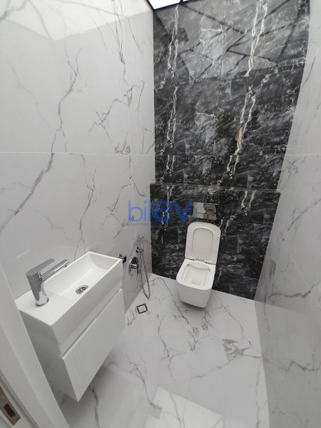 Aylıq Kirayə 4 otaqlı Yeni Tikili bina evi  178m², Bakı