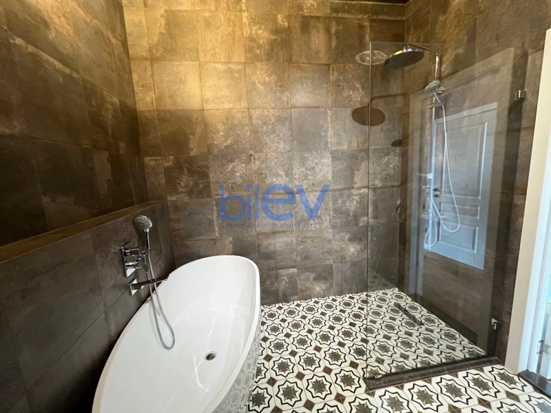Aylıq Kirayə 4 otaqlı Yeni Tikili bina evi  178m², Bakı