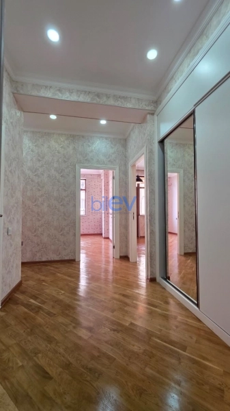 Satış 2 otaqlı Yeni Tikili bina evi  65m², Bakı