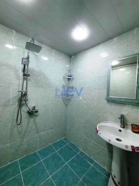 Satış 3 otaqlı Köhnə Tikili bina evi  70m², Bakı