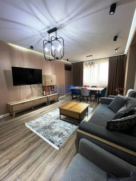 Satış 3 otaqlı Yeni Tikili bina evi  131m², Bakı