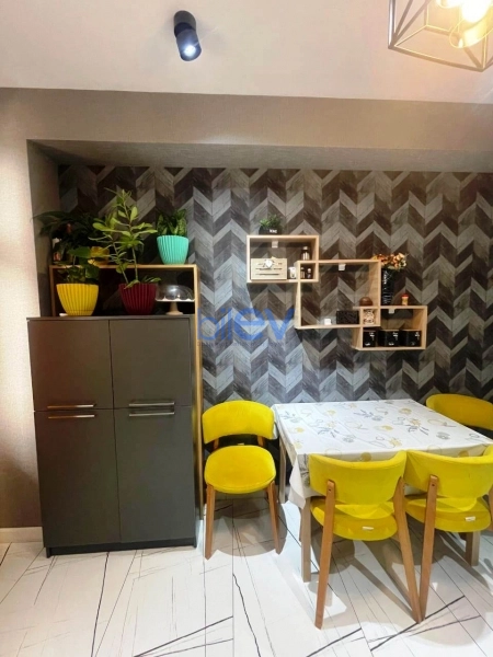 Satış 3 otaqlı Yeni Tikili bina evi  131m², Bakı