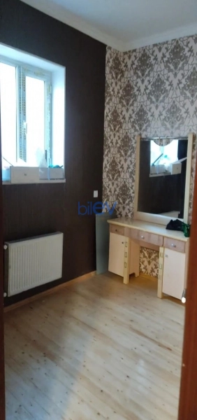 Aylıq Kirayə 3 otaqlı Həyət evi  70m², Bakı