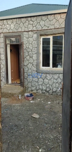 Aylıq Kirayə 3 otaqlı Həyət evi  70m², Bakı