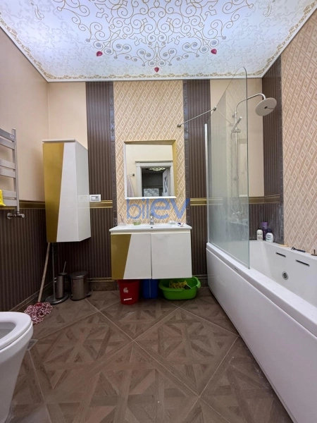 Aylıq Kirayə 2 otaqlı Yeni Tikili bina evi  100m², Bakı
