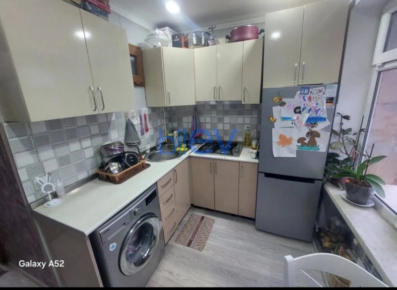 Aylıq Kirayə 2 otaqlı Köhnə Tikili bina evi  59m², Bakı