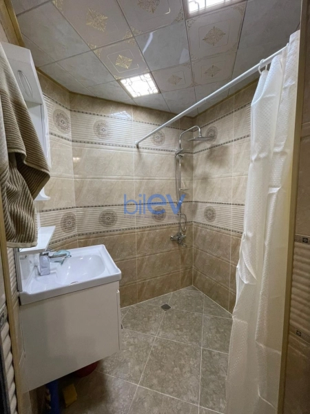 Aylıq Kirayə 2 otaqlı Köhnə Tikili bina evi  60m², Bakı
