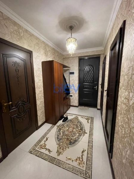 Aylıq Kirayə 2 otaqlı Köhnə Tikili bina evi  60m², Bakı
