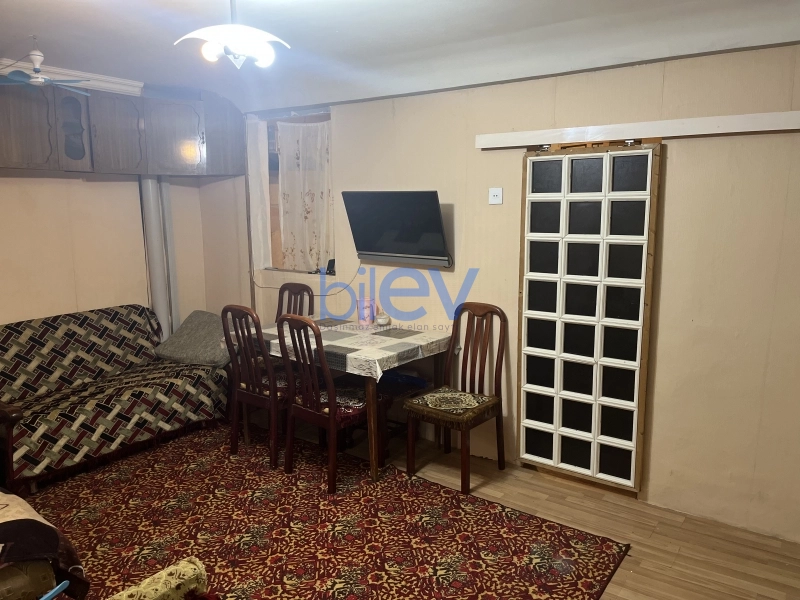 Satış 2 otaqlı Köhnə Tikili bina evi  80m², Bakı
