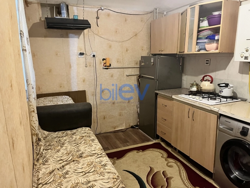 Satış 2 otaqlı Köhnə Tikili bina evi  80m², Bakı