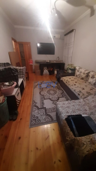 Satış 2 otaqlı Köhnə Tikili bina evi  40m², Bakı