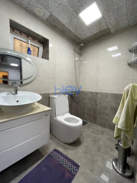 Satış 10 otaqlı Həyət evi  310m², Bakı
