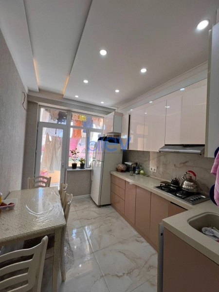 Satış 3 otaqlı Yeni Tikili bina evi  84m², Bakı