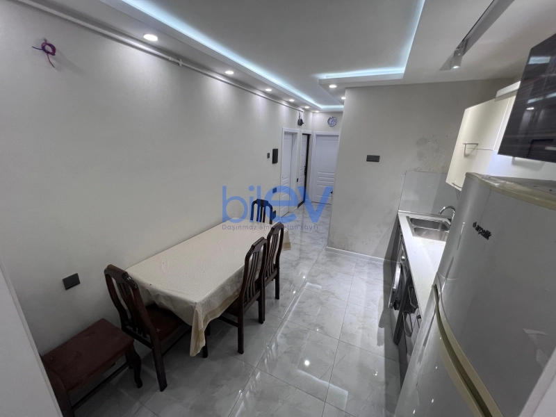 Aylıq Kirayə 2 otaqlı Köhnə Tikili bina evi  60m², Bakı
