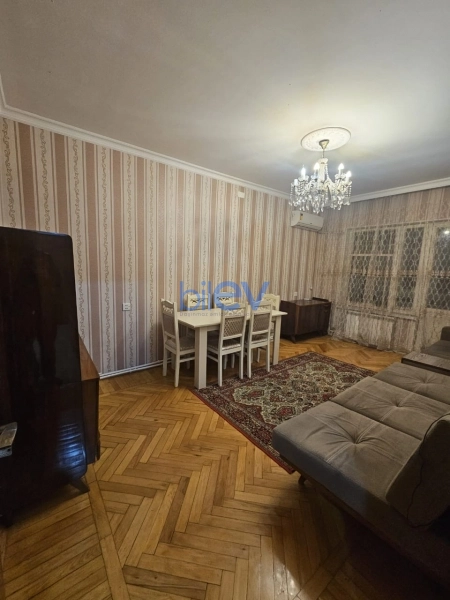 Aylıq Kirayə 4 otaqlı Köhnə Tikili bina evi  120m², Bakı