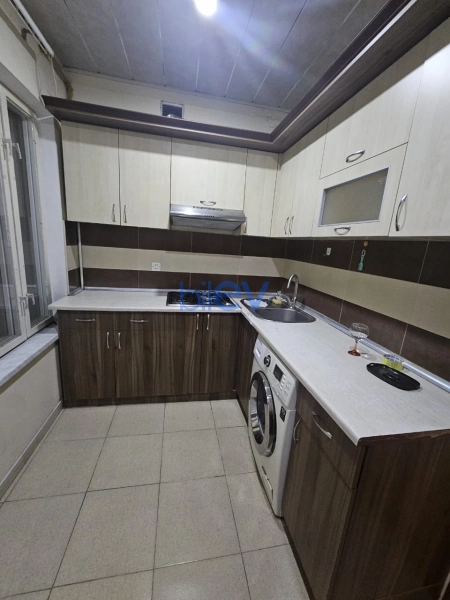 Aylıq Kirayə 4 otaqlı Köhnə Tikili bina evi  120m², Bakı