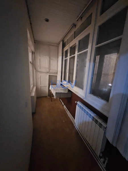 Aylıq Kirayə 4 otaqlı Köhnə Tikili bina evi  120m², Bakı