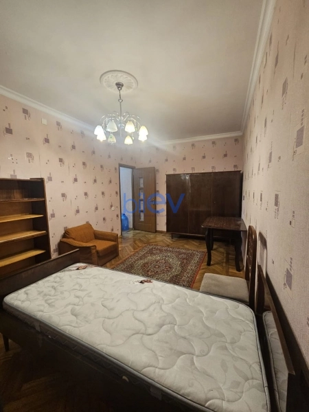 Aylıq Kirayə 4 otaqlı Köhnə Tikili bina evi  120m², Bakı