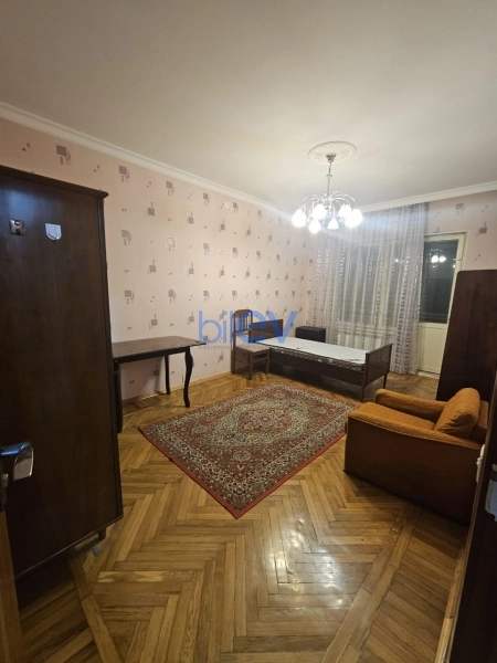 Aylıq Kirayə 4 otaqlı Köhnə Tikili bina evi  120m², Bakı