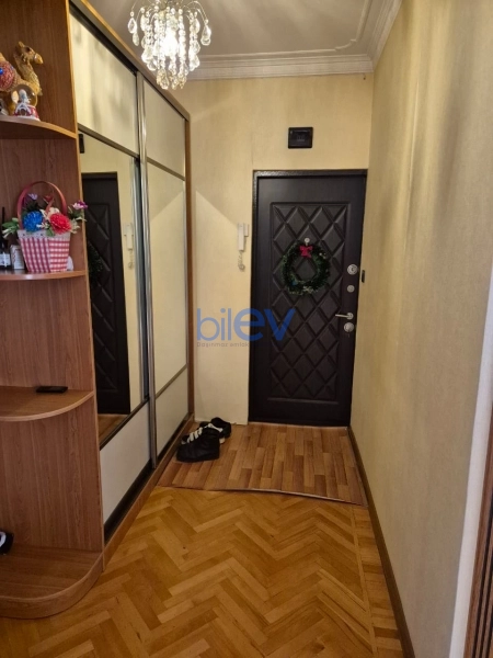 Satış 5 otaqlı Köhnə Tikili bina evi  110m², Bakı