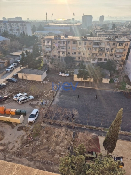 Satış 5 otaqlı Köhnə Tikili bina evi  110m², Bakı