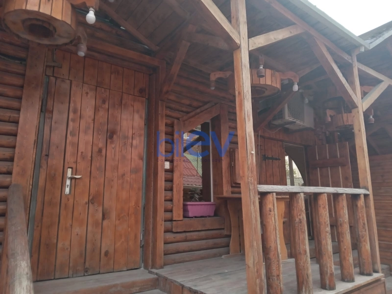 Satış 8 otaqlı Obyekt  596m², Bakı