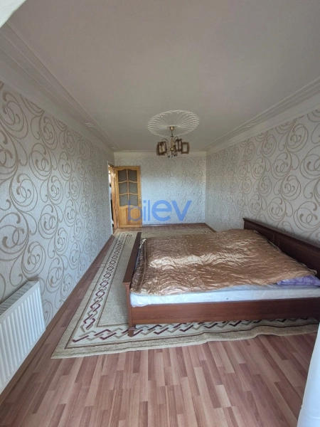 Satış 3 otaqlı Köhnə Tikili bina evi  63m², Bakı