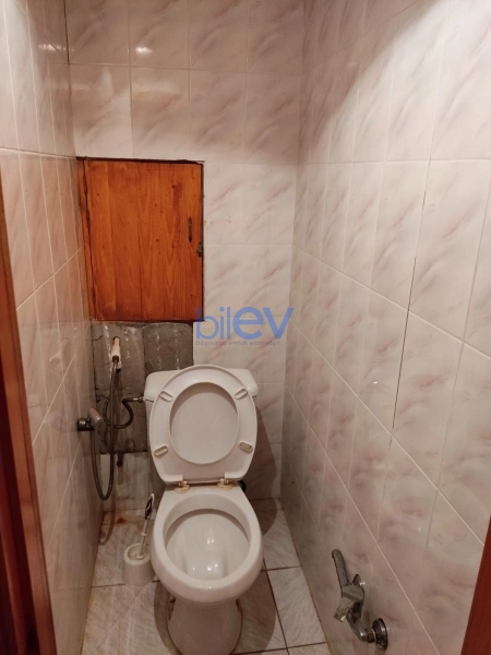 Satış 4 otaqlı Köhnə Tikili bina evi  110m², Bakı
