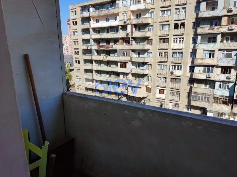 Satış 4 otaqlı Köhnə Tikili bina evi  110m², Bakı