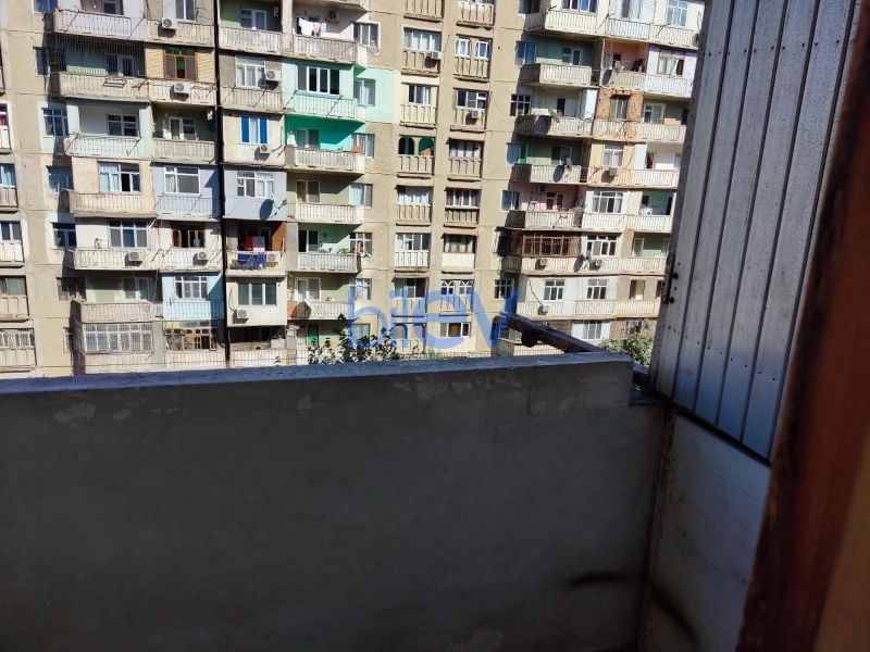 Satış 4 otaqlı Köhnə Tikili bina evi  110m², Bakı