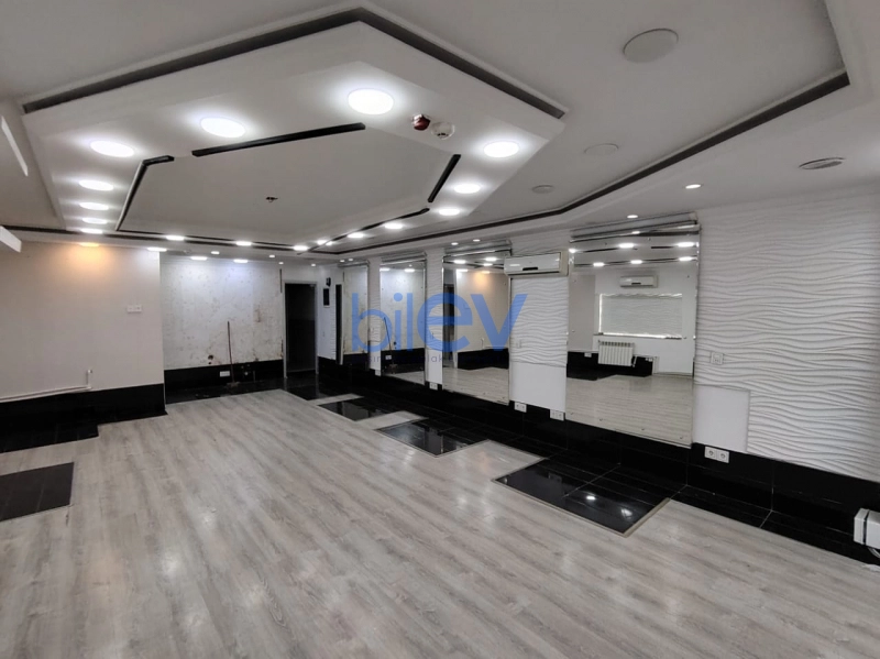 Aylıq Kirayə 4 otaqlı Obyekt  135m², Bakı