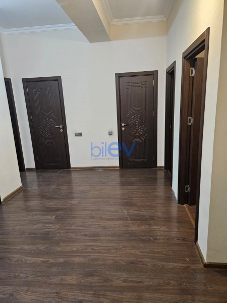 Aylıq Kirayə 4 otaqlı Yeni Tikili bina evi  110m², Bakı